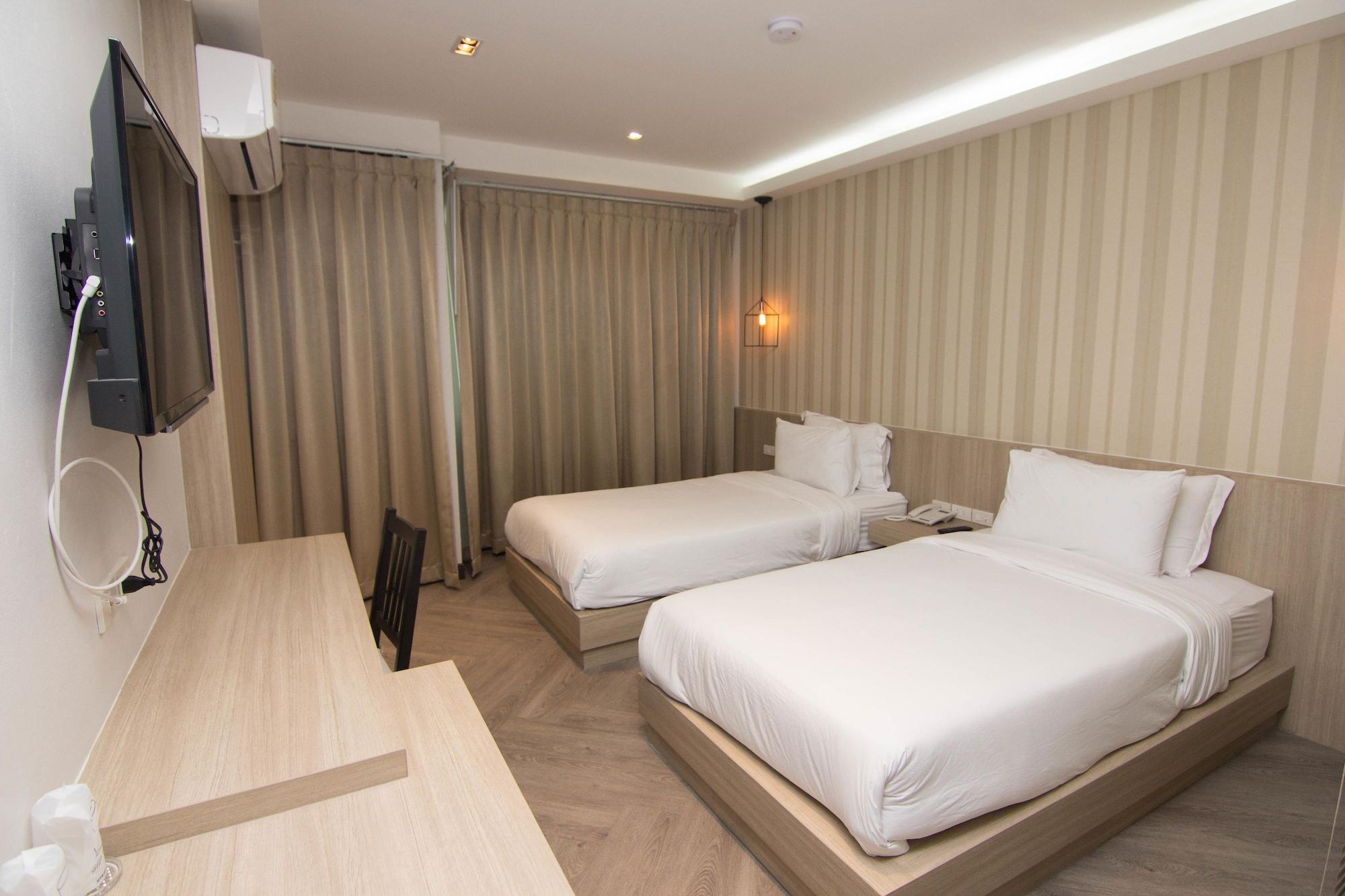 168 Studio Hotel Ubon Ratchathani Exterior photo
