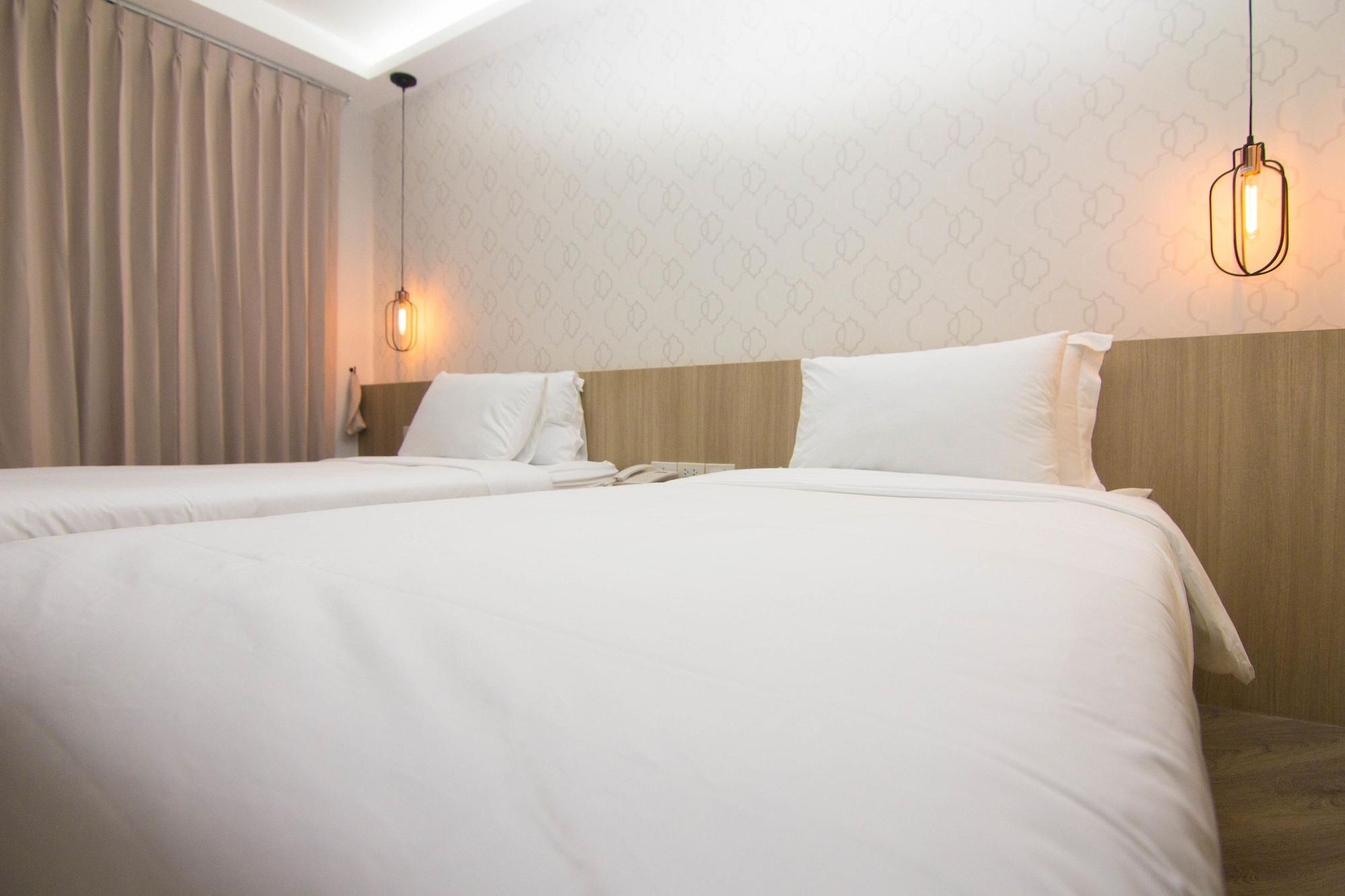 168 Studio Hotel Ubon Ratchathani Exterior photo