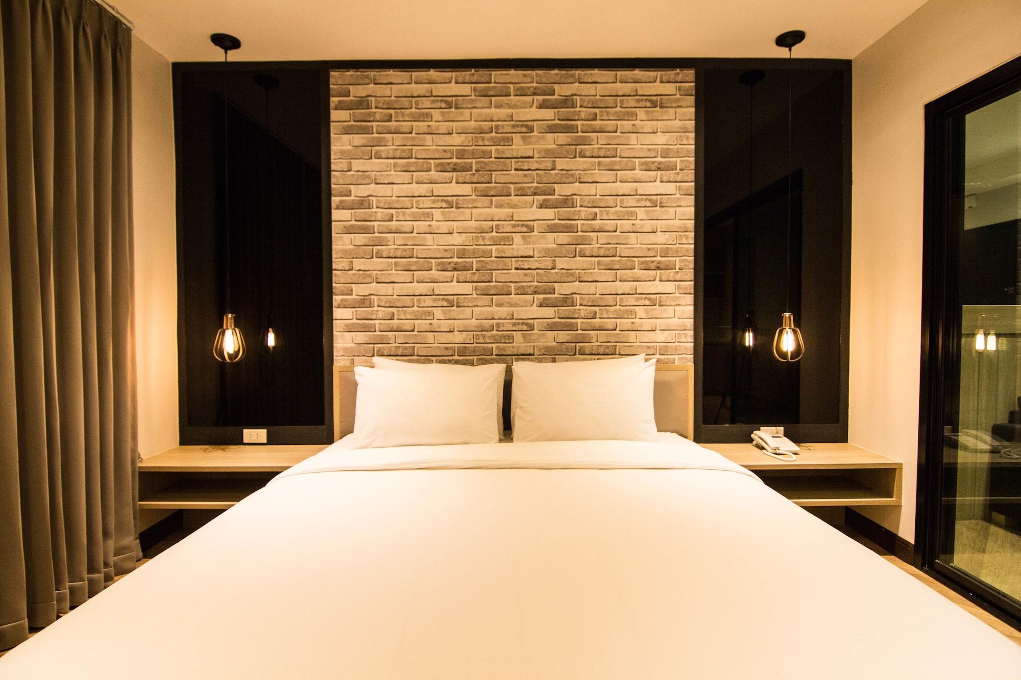 168 Studio Hotel Ubon Ratchathani Exterior photo