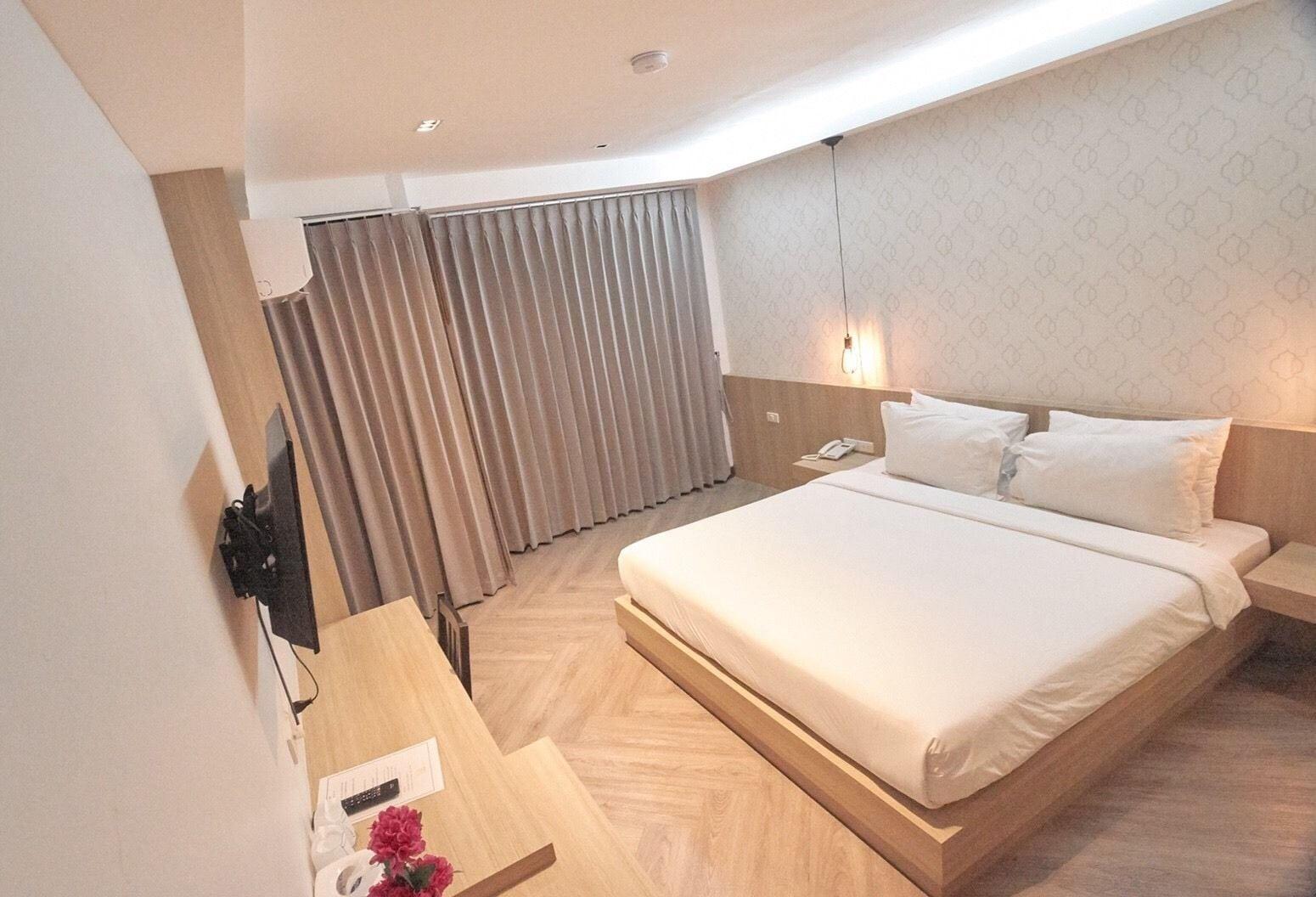 168 Studio Hotel Ubon Ratchathani Exterior photo