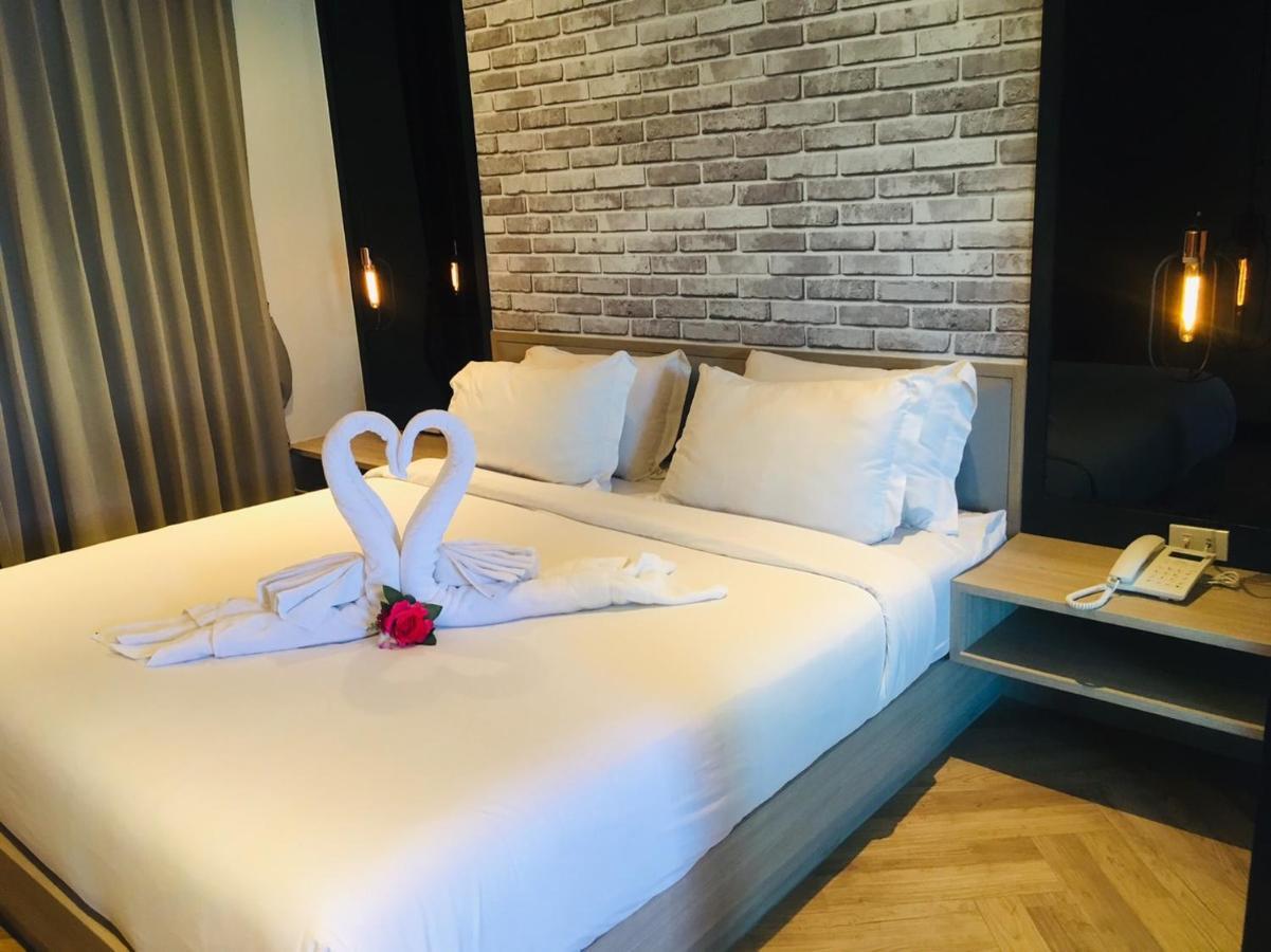 168 Studio Hotel Ubon Ratchathani Exterior photo
